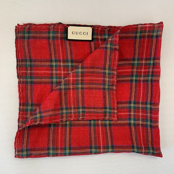 Gucci Plaid Tartan Pocket Square in Red